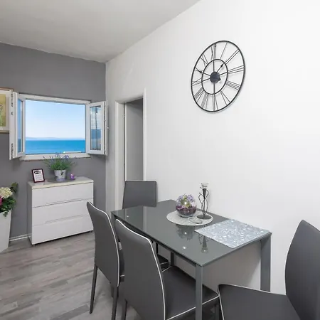 Sky Way アパート