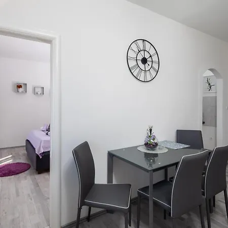 Sky Way アパート *