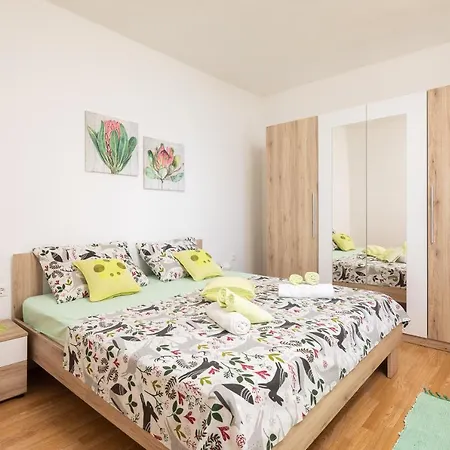 Sky Way アパート